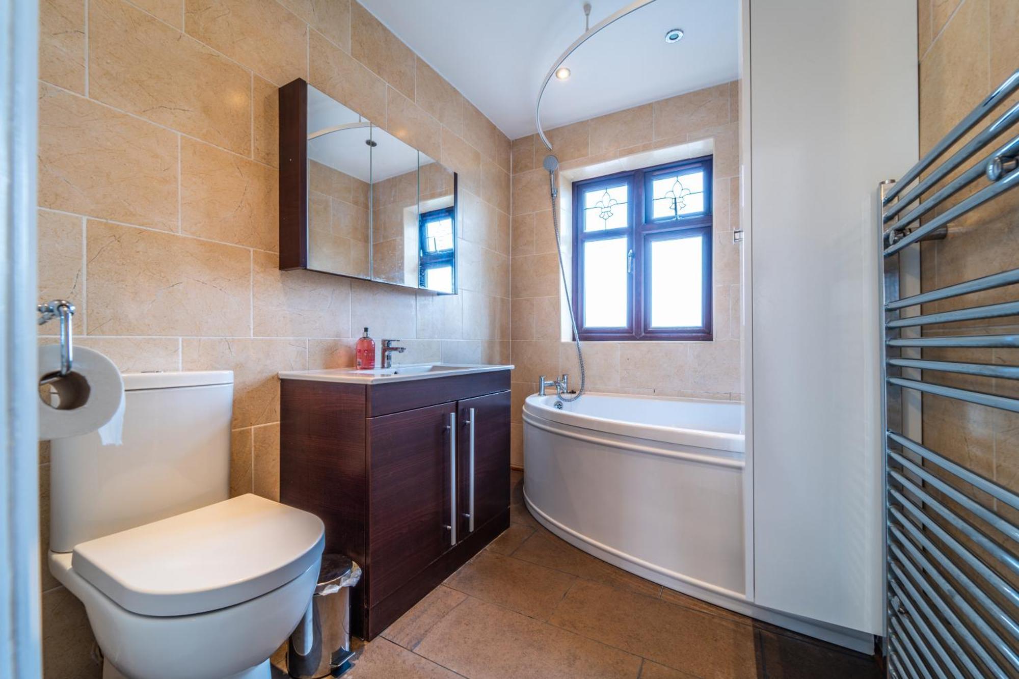 Modern Spacious 4 Bed Hayes Home With Free Parking Eksteriør billede